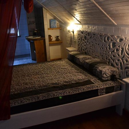 Romantic Guest House Kamianets-Podilskyi Exterior foto