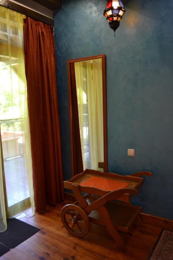 Romantic Guest House Kamianets-Podilskyi Exterior foto