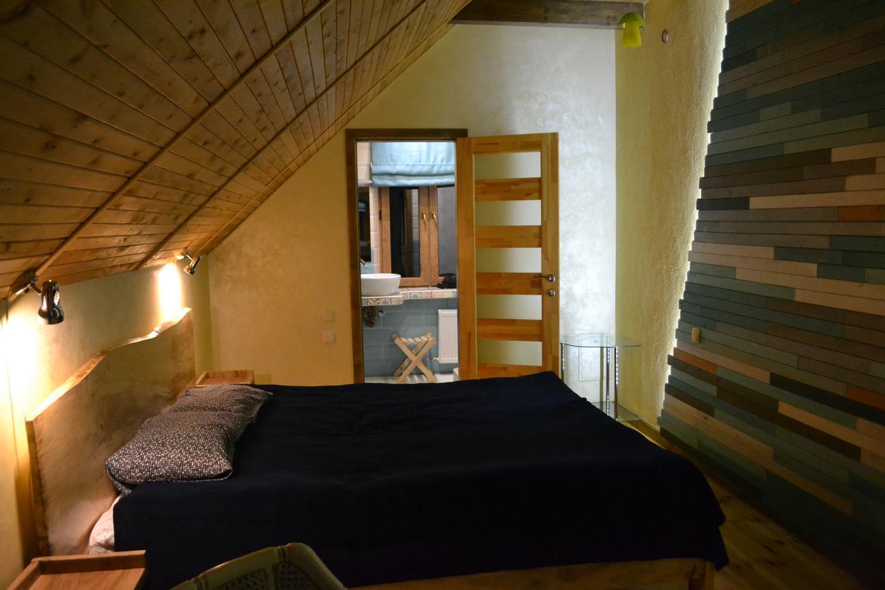 Romantic Guest House Kamianets-Podilskyi Exterior foto